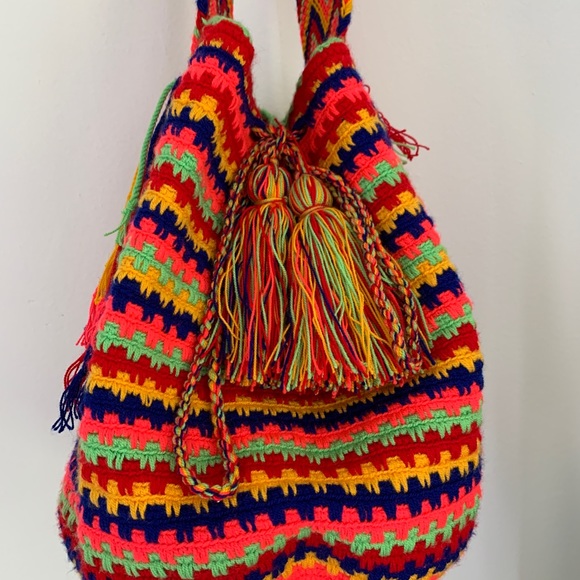 Wayuu Mochila Bag - Picture 2 of 3
